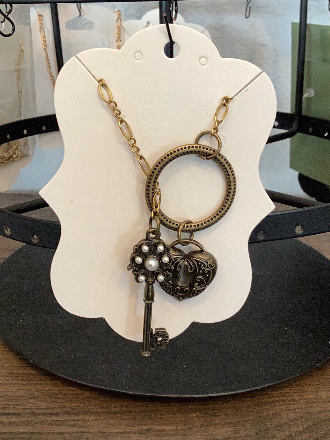 Key and heart necklace brass